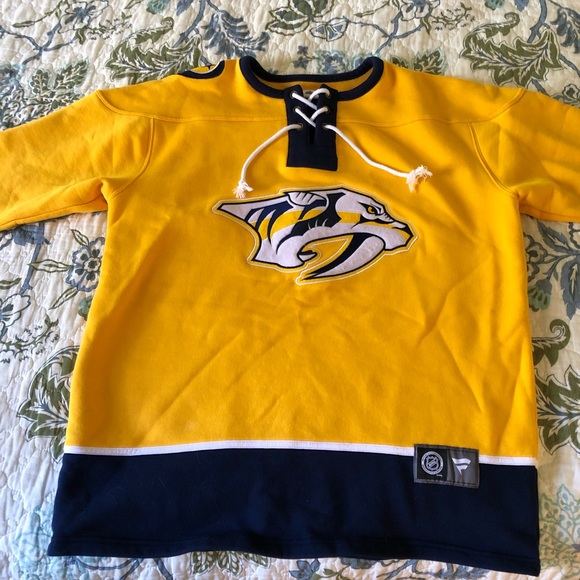 NHL Predators Sweatshirt - Picture 2 of 4